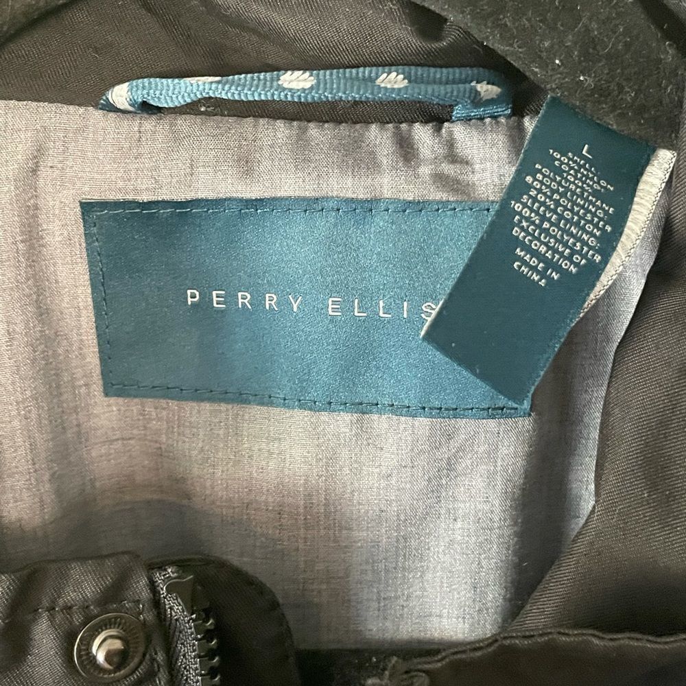 Perry Ellis Black Jacket. Size Large. - Picture 4 of 4